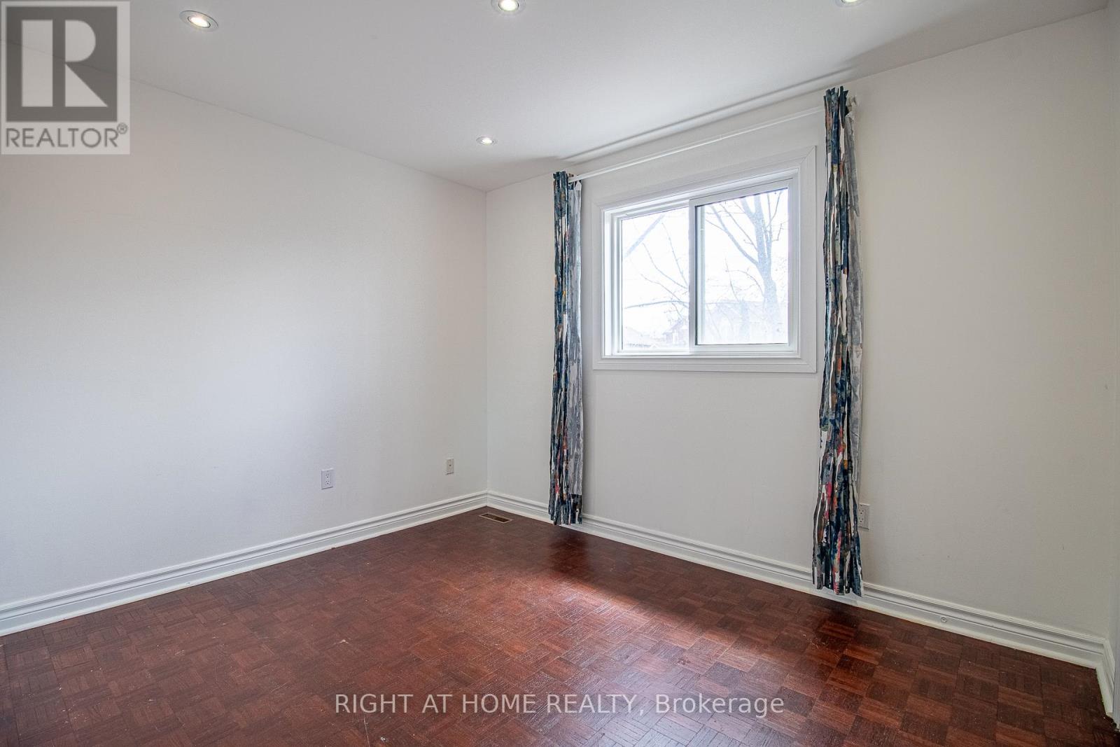 24 Forestside Road, Richmond Hill, Ontario  L4C 9V2 - Photo 20 - N13015442