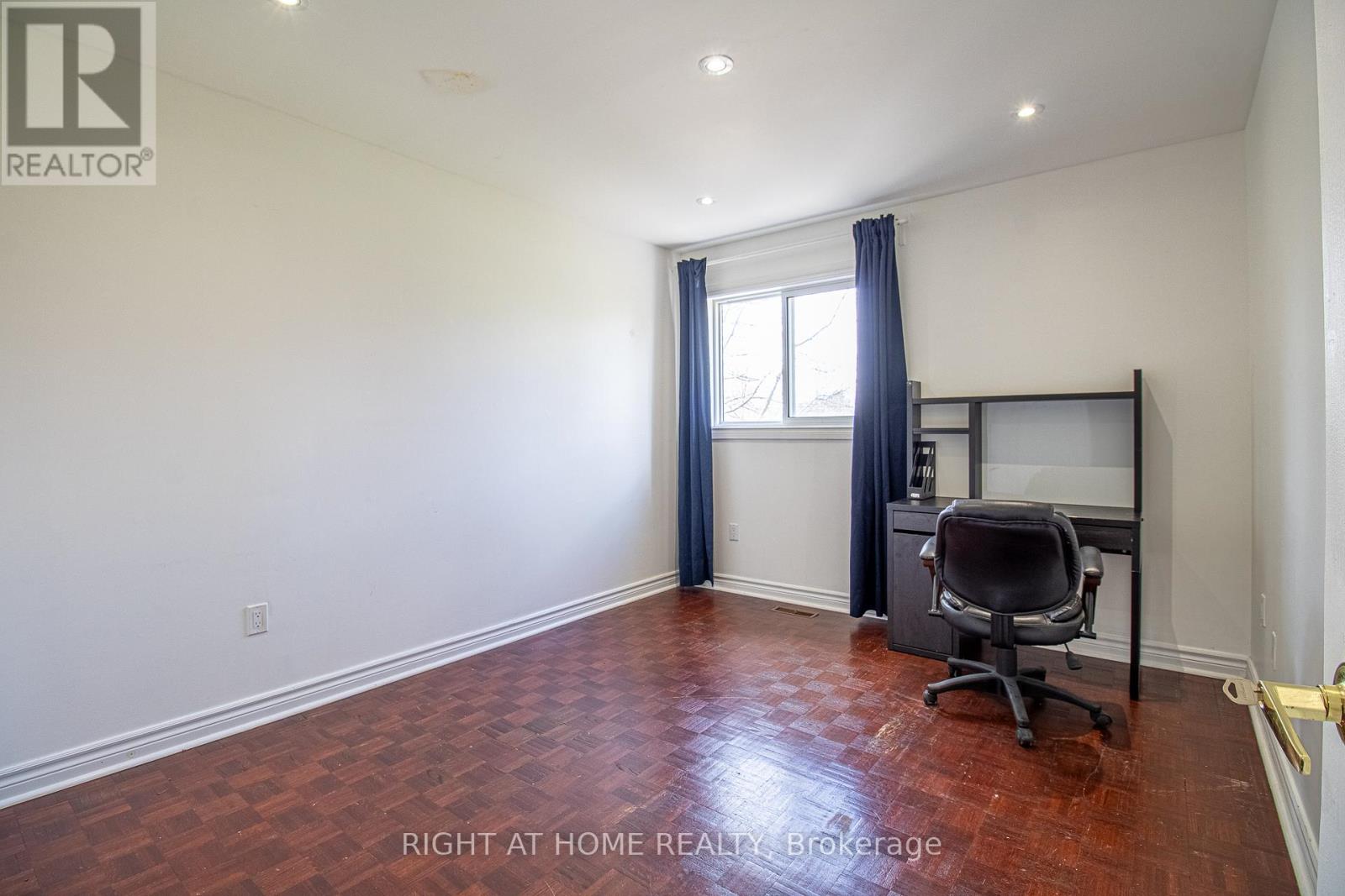 24 Forestside Road, Richmond Hill, Ontario  L4C 9V2 - Photo 21 - N13015442