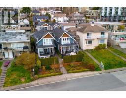 210 W 5TH STREET, North Vancouver, British Columbia