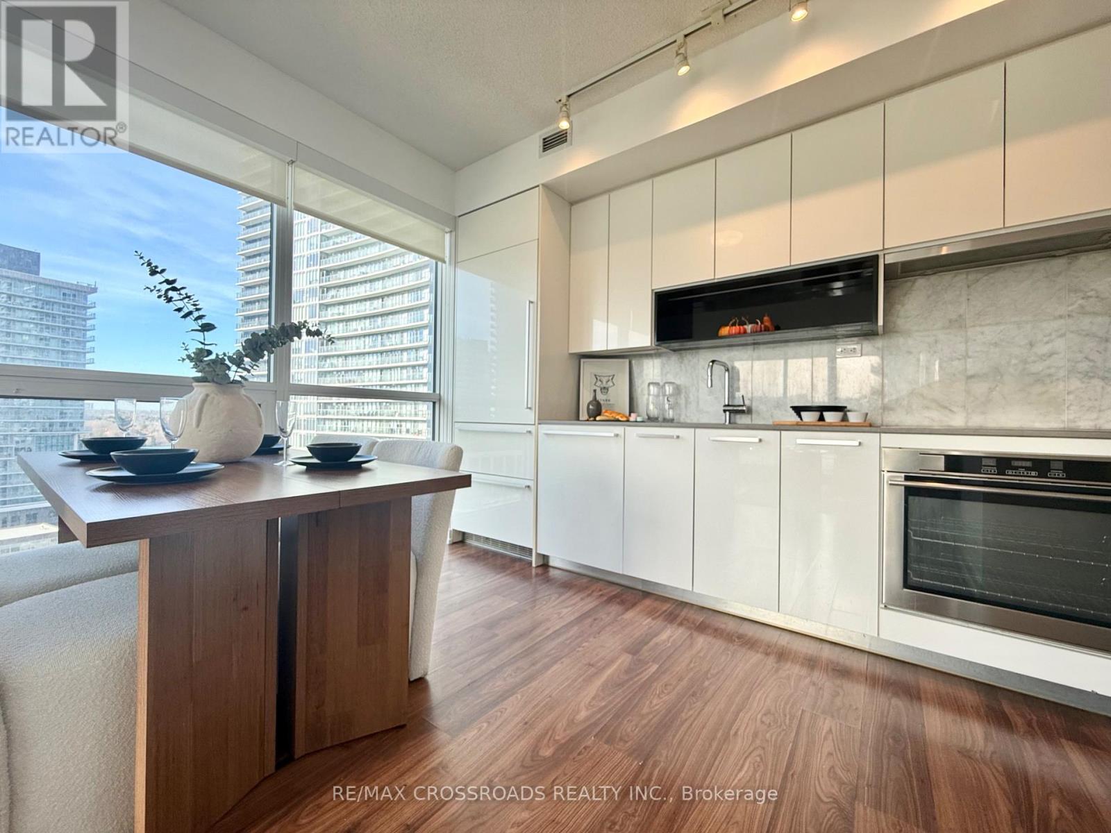 1003 - 115 Mcmahon Drive, Toronto, Ontario  M2K 0E3 - Photo 6 - C12880664