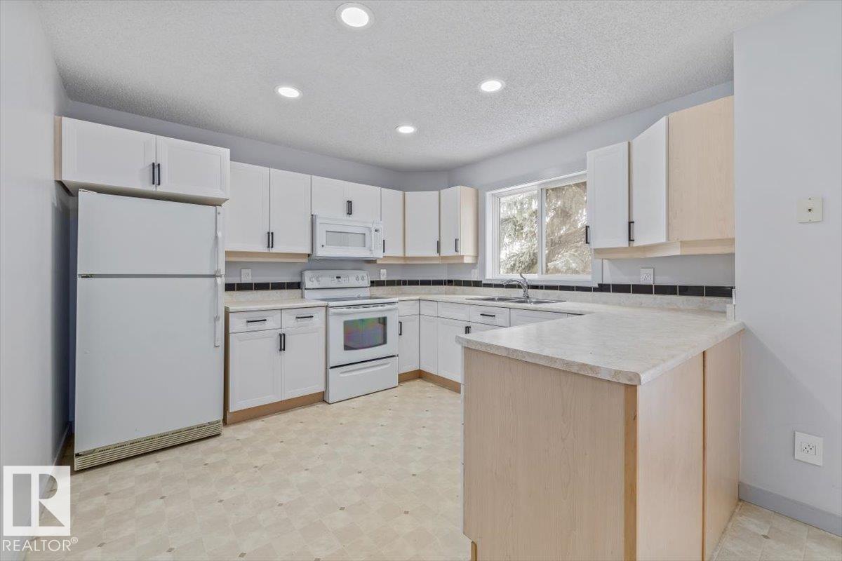 #31 9935 167 St Nw, Edmonton, Alberta  T5P 4Y6 - Photo 11 - E4482909