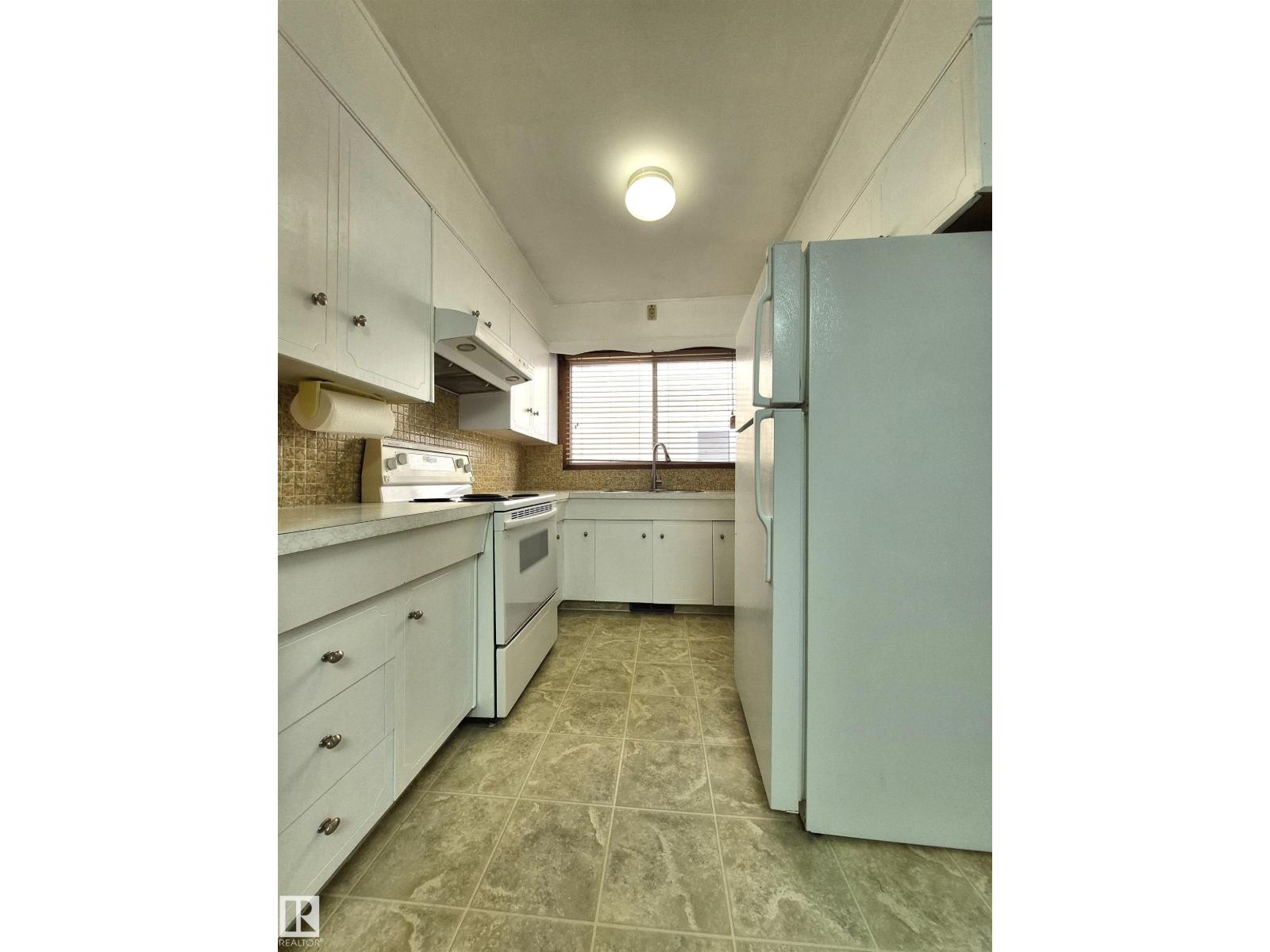 8725 152 St Nw, Edmonton, Alberta  T5R 1L9 - Photo 14 - E4481956