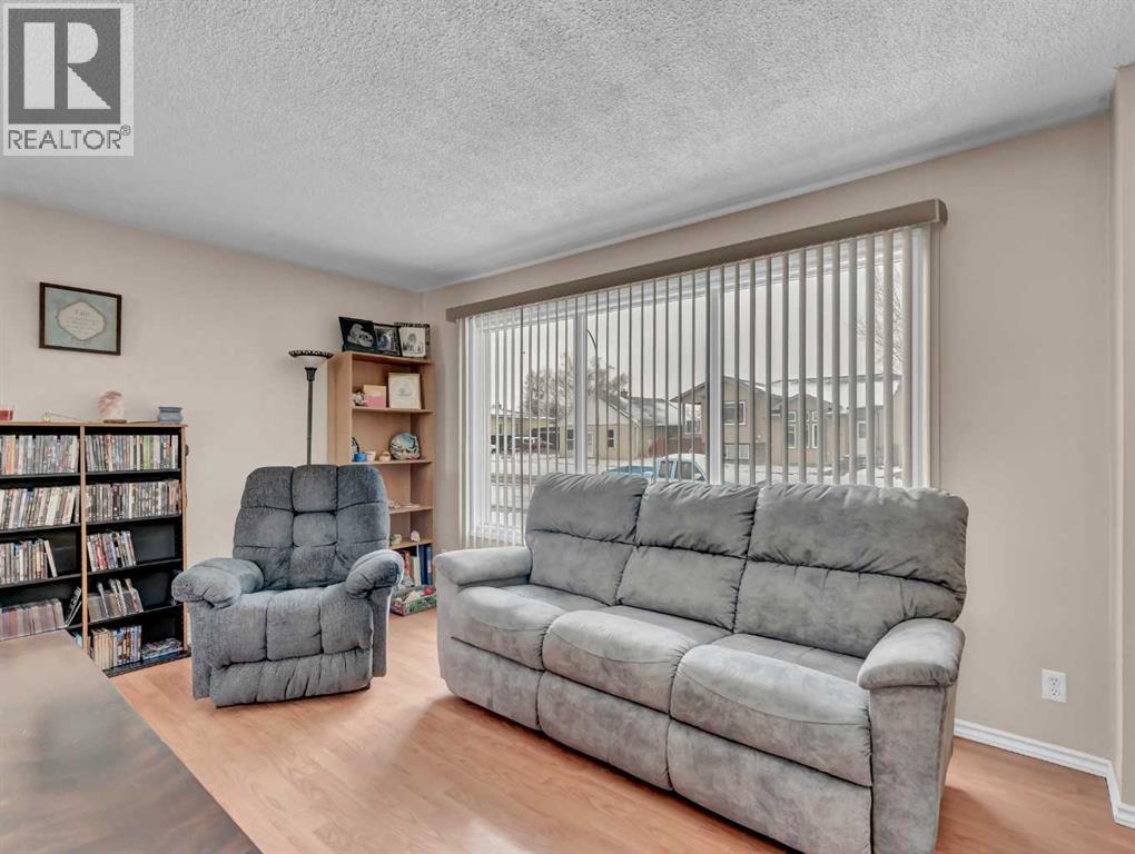 813 2 Street Se, Redcliff, Alberta  T0J 2P0 - Photo 7 - A2291988