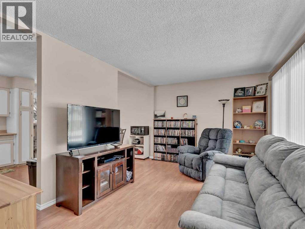 813 2 Street Se, Redcliff, Alberta  T0J 2P0 - Photo 5 - A2291988