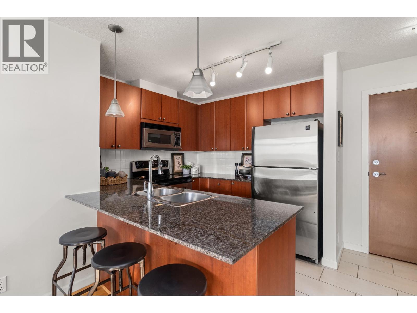 1103 610 Victoria Street, New Westminster, British Columbia  V3M 0A5 - Photo 7 - R3108500