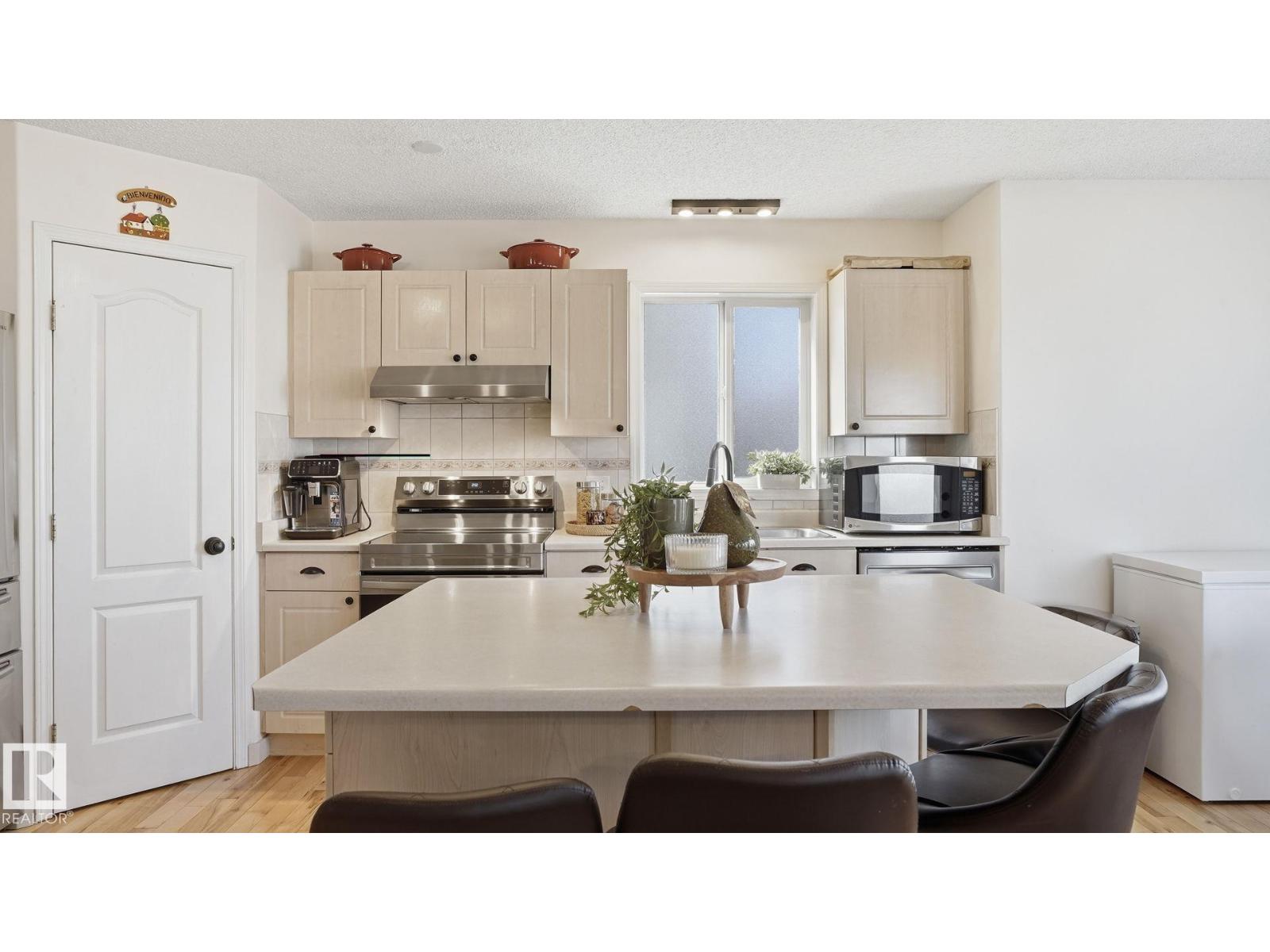 1310 Barnes Cl Sw, Edmonton, Alberta  T6W 1E5 - Photo 11 - E4483004