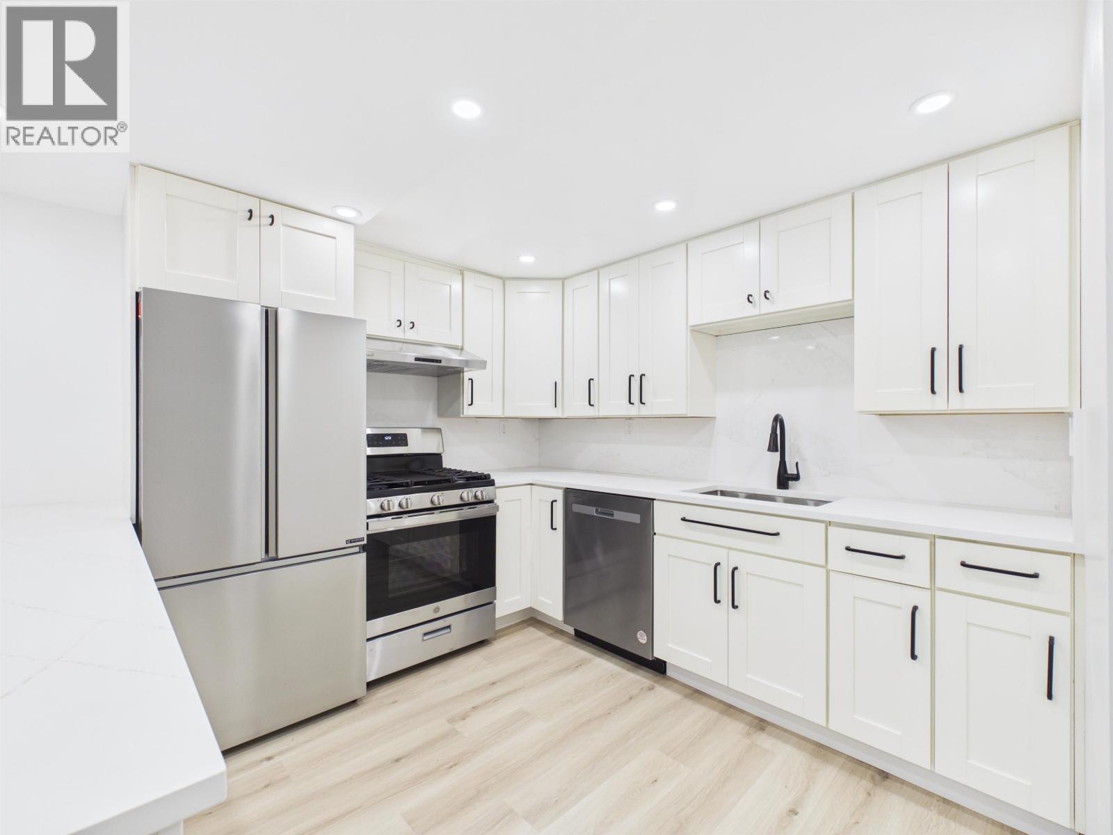 2556 Trillium Place, Coquitlam, British Columbia  V3E 2G3 - Photo 32 - R3111602