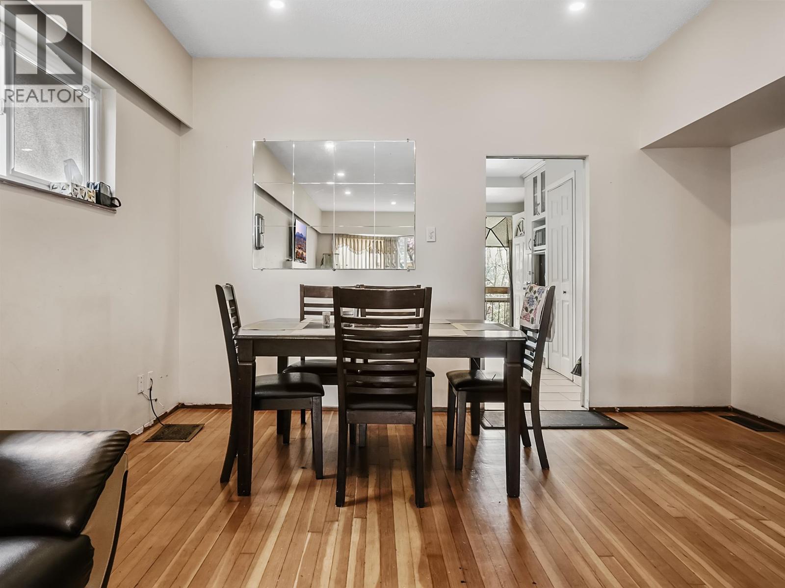 620 Slocan Street, Vancouver, British Columbia  V5K 3X7 - Photo 12 - R3111301