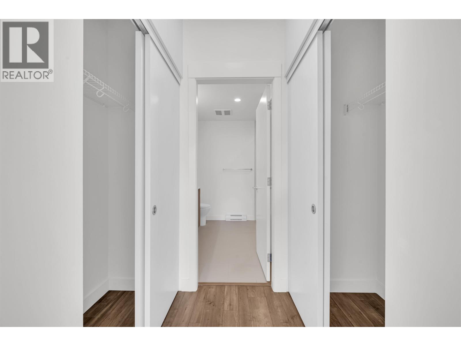 321 750 Dogwood Street, Coquitlam, British Columbia  V3J 0K6 - Photo 11 - R3112562