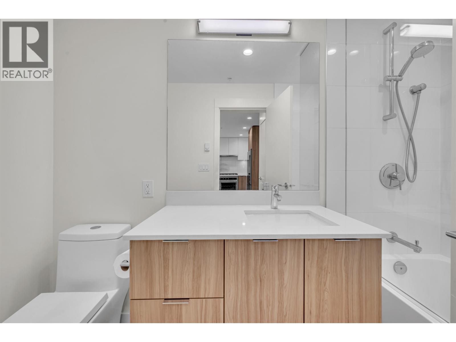 321 750 Dogwood Street, Coquitlam, British Columbia  V3J 0K6 - Photo 17 - R3112562