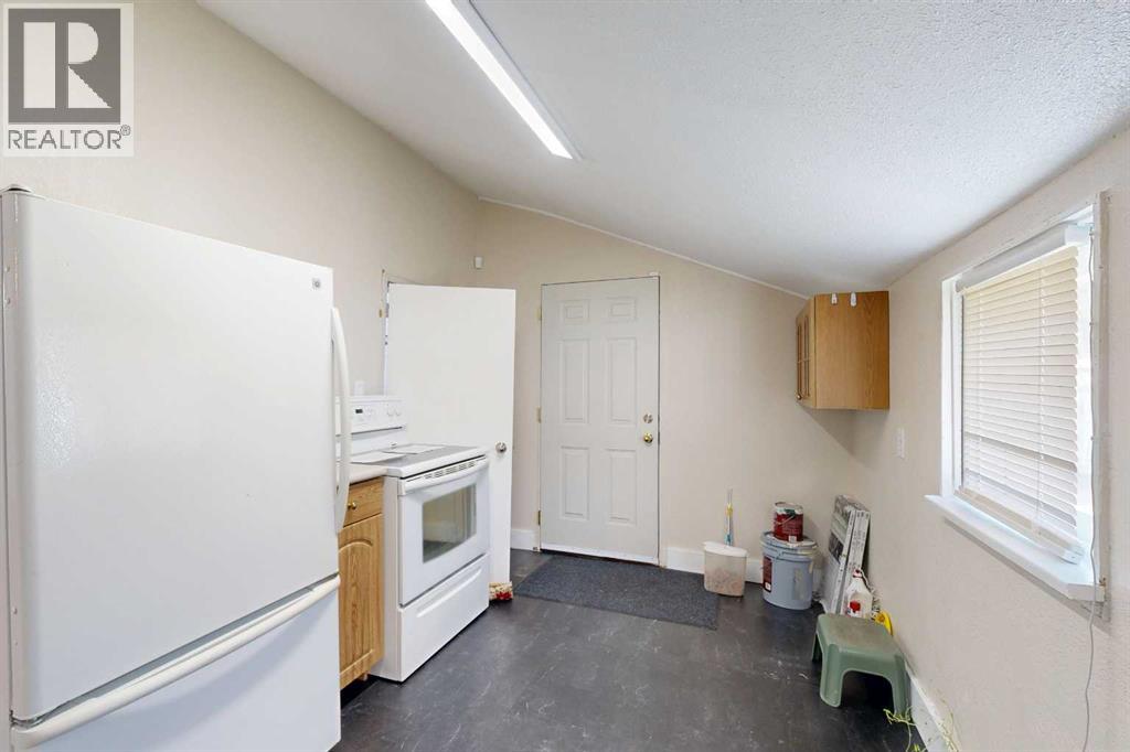 538 12c Street N, Lethbridge, Alberta  T1H 2N3 - Photo 16 - A2300777