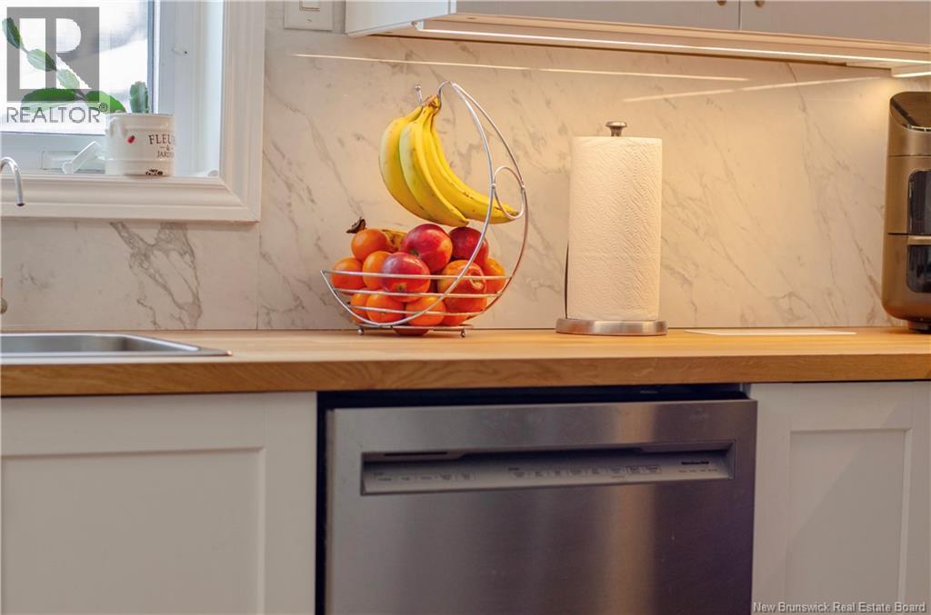 219 Evergreen Drive, Moncton, New Brunswick  E1G 2C1 - Photo 11 - NB133236
