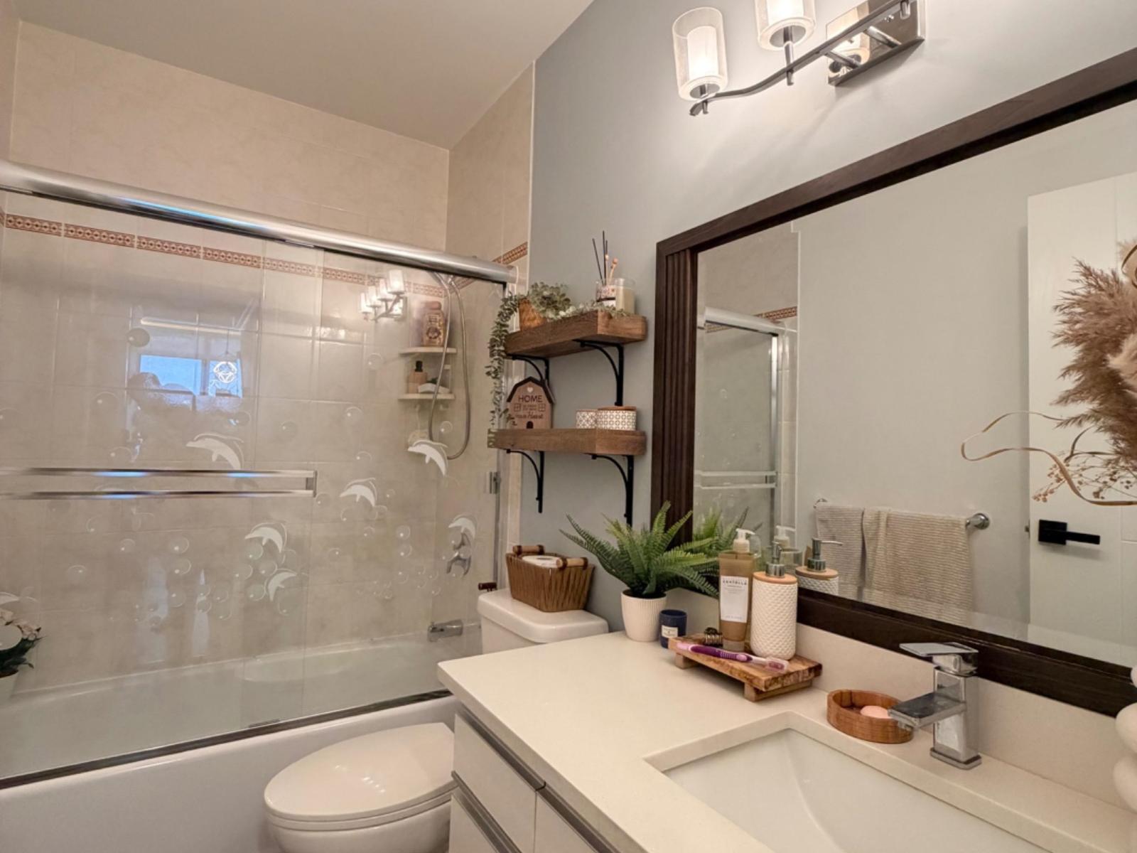 Ph4 14820 104 Avenue, Surrey, British Columbia  V3R 0V9 - Photo 11 - R3109515