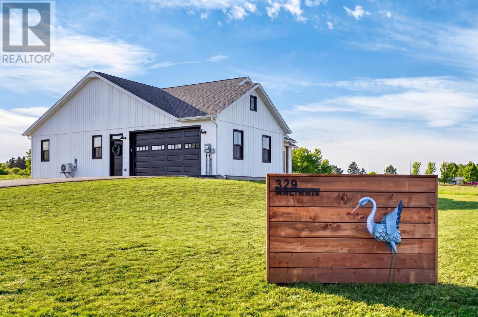 329 Macinnis Road, Winsloe North, Prince Edward Island  C1E 0R2 - Photo 4 - 202607823