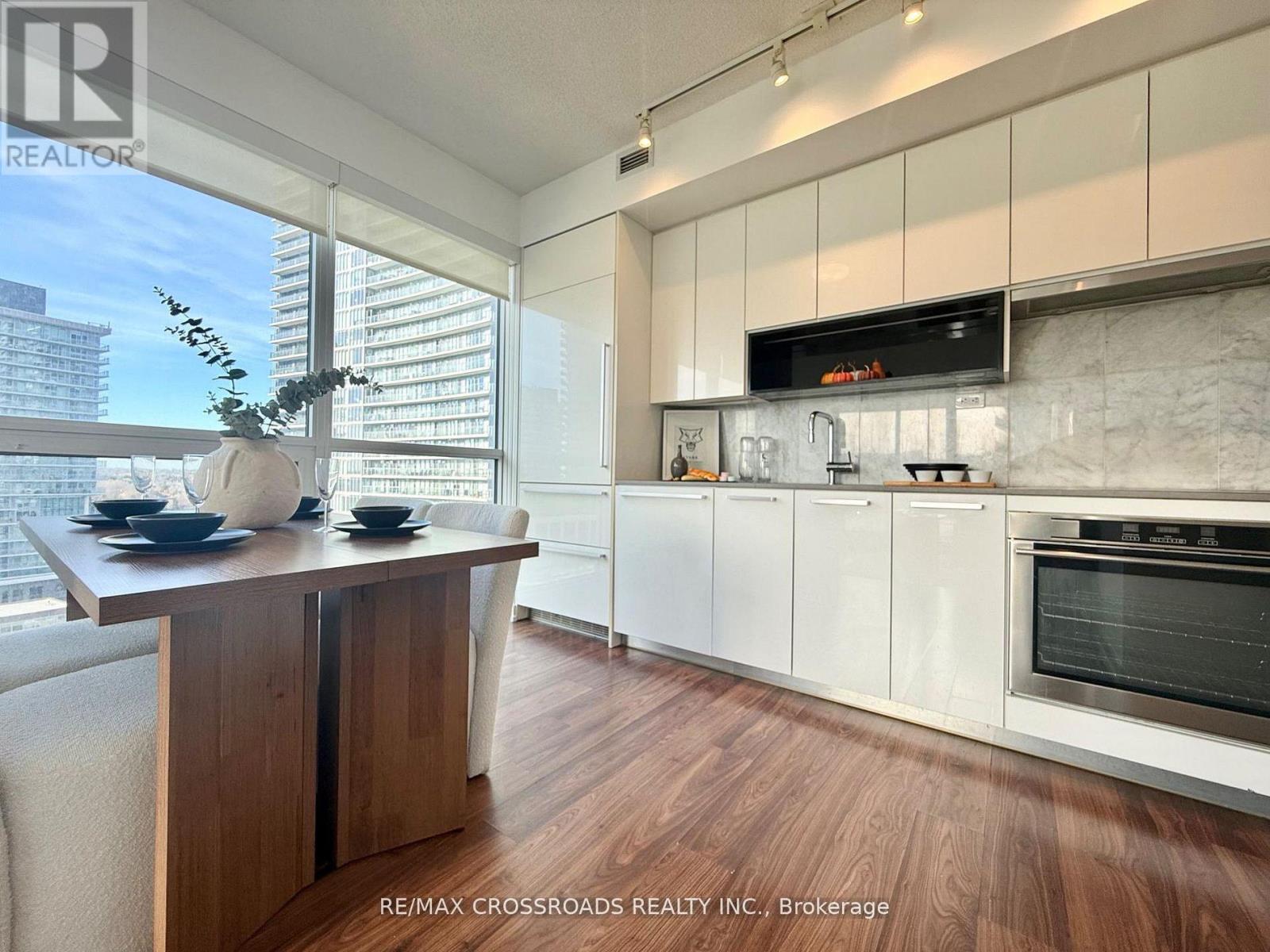 1003 - 115 Mcmahon Drive, Toronto, Ontario  M2K 0E3 - Photo 10 - C12880664