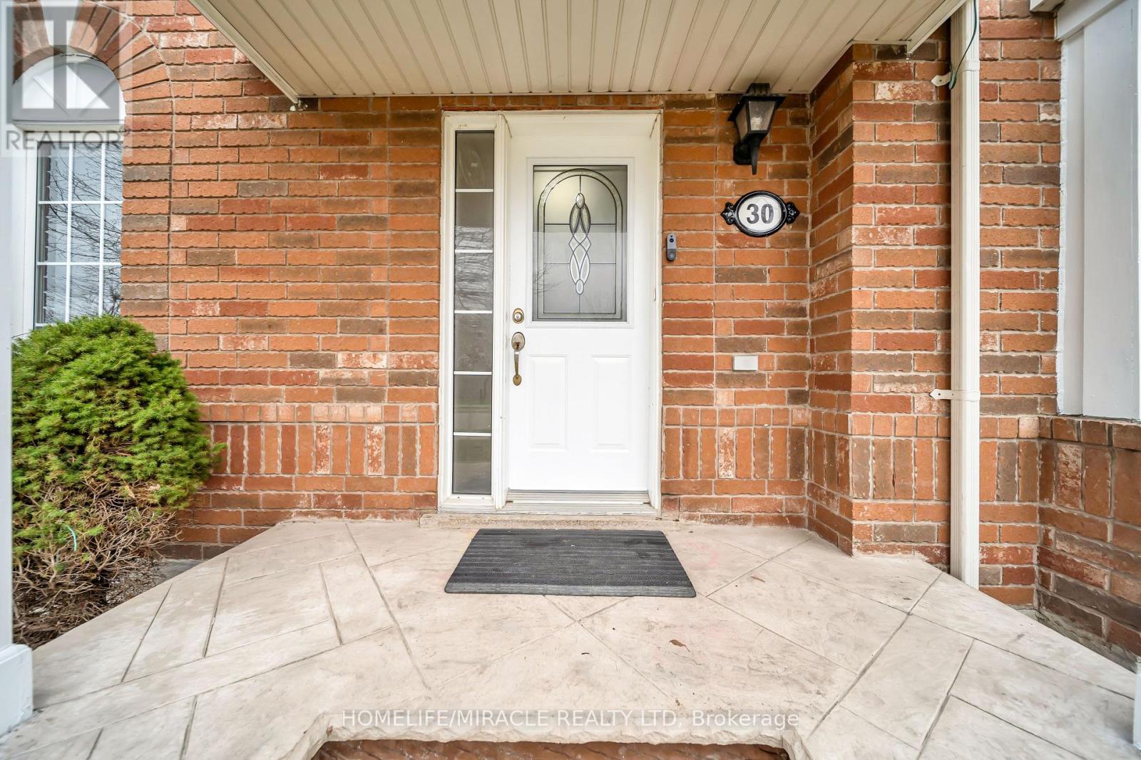 30 Orangegrove Drive, Brampton, Ontario  L7A 3N4 - Photo 9 - W13014838