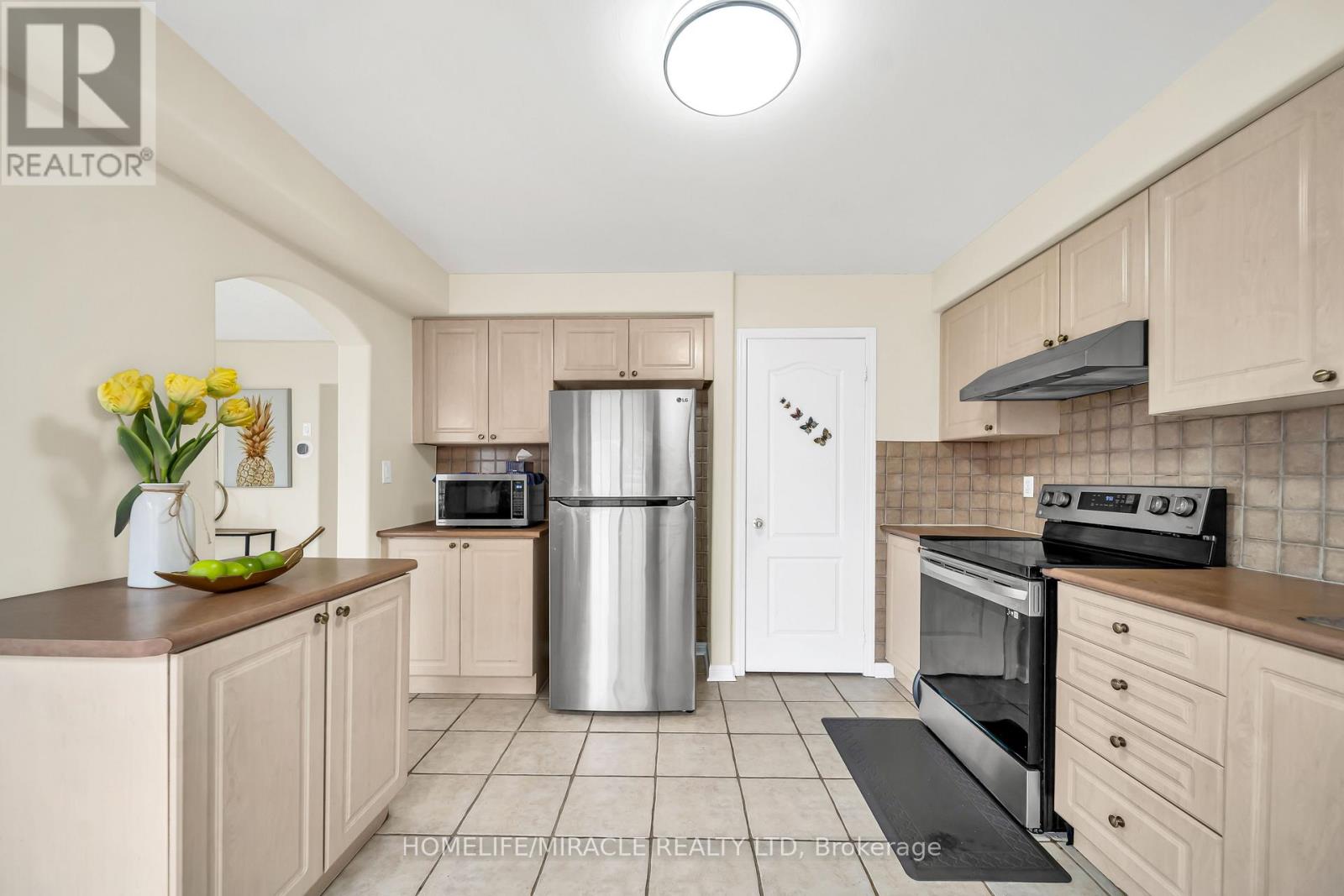 30 Orangegrove Drive, Brampton, Ontario  L7A 3N4 - Photo 23 - W13014838