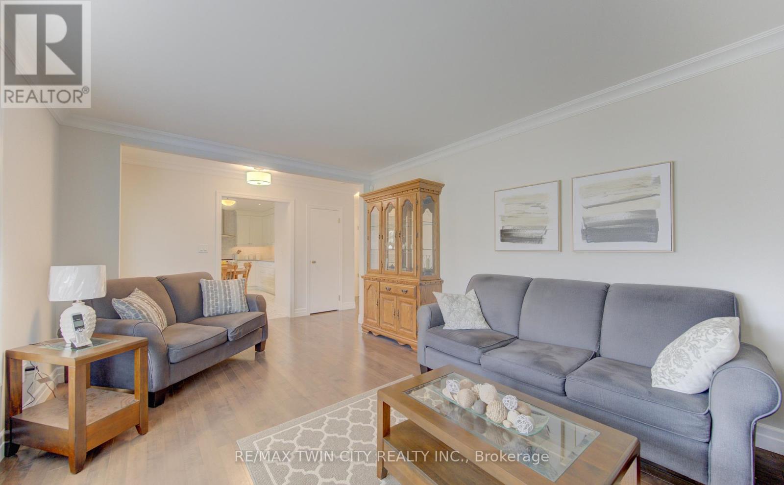 196 Lourdes Street, Waterloo, Ontario  N2L 1N7 - Photo 14 - X12998826