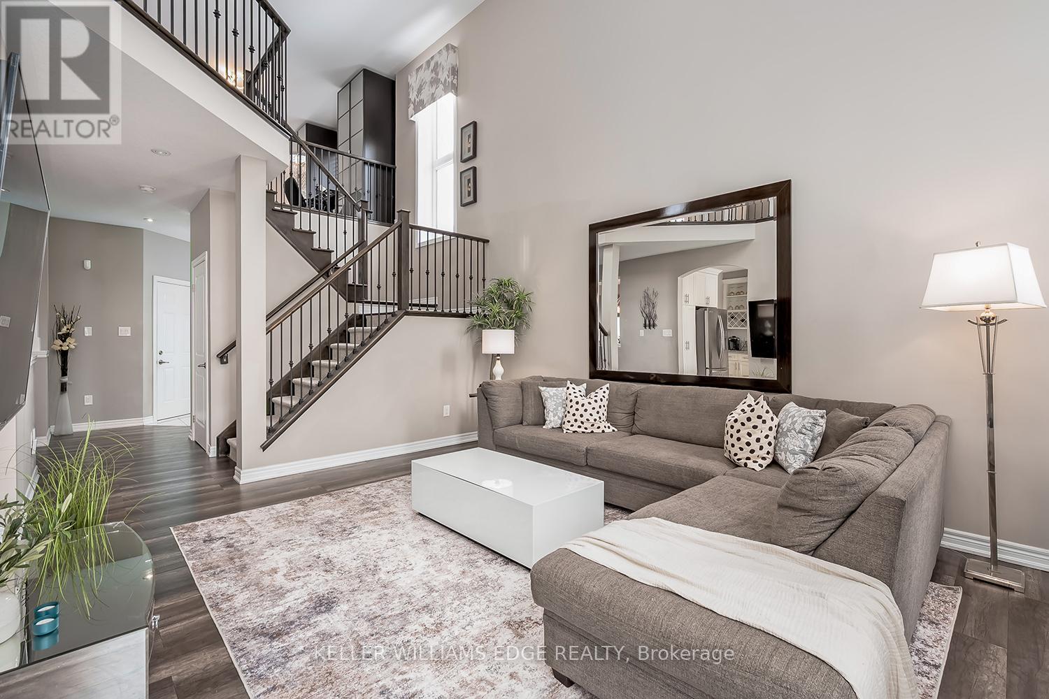 168 Echovalley Drive, Hamilton, Ontario  L8J 0H2 - Photo 23 - X12971416