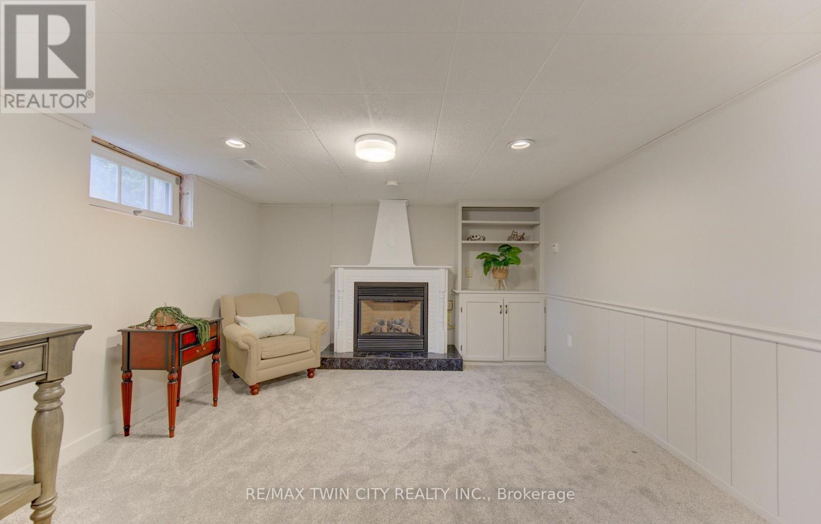 196 Lourdes Street, Waterloo, Ontario  N2L 1N7 - Photo 28 - X12998826