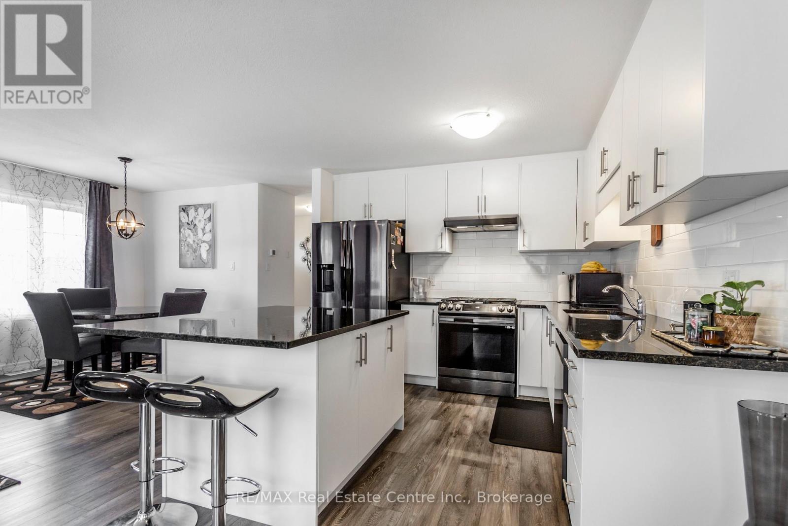 1 - 1 West Mill Street, North Dumfries, Ontario  N0B 1E0 - Photo 11 - X12958064