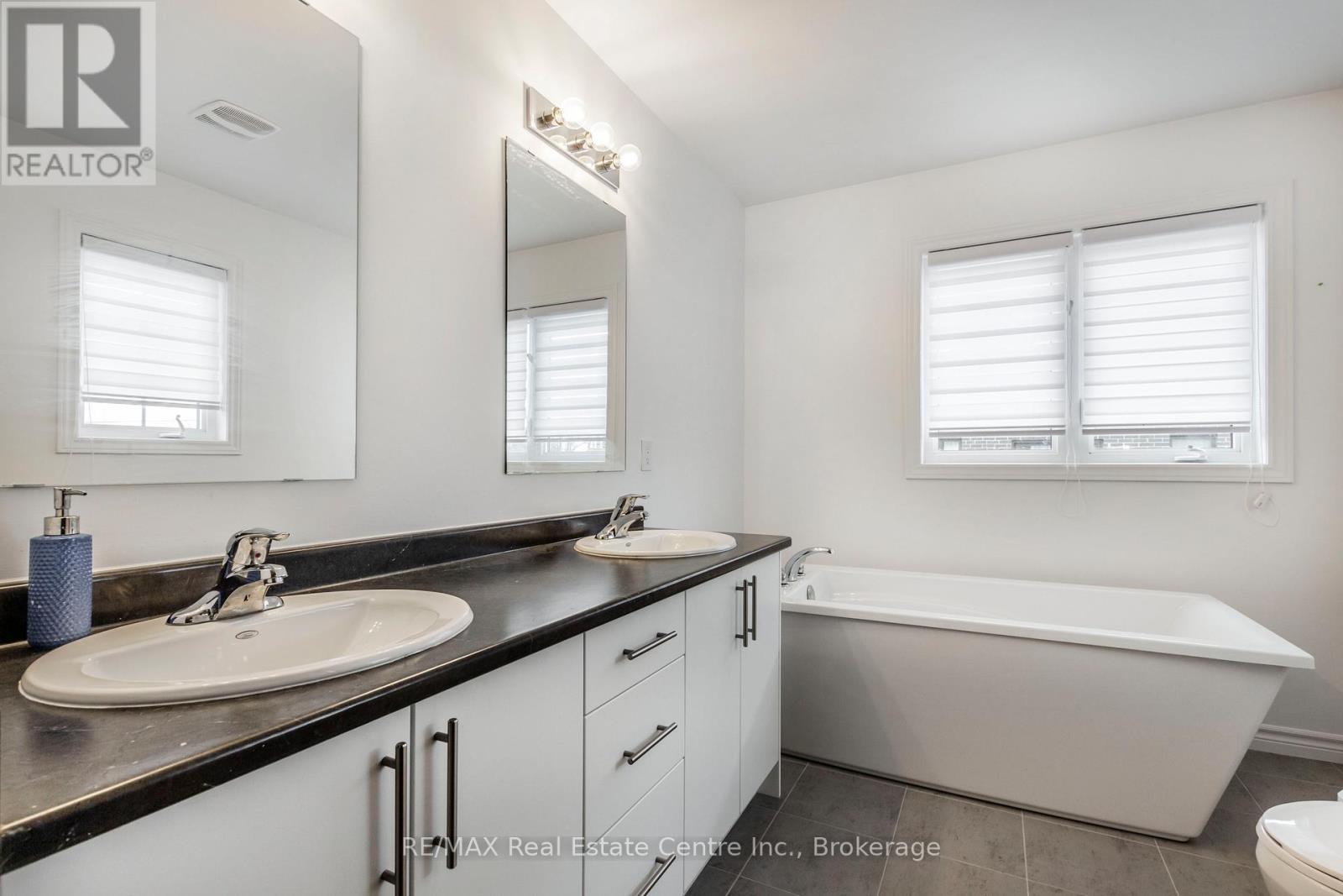 1 - 1 West Mill Street, North Dumfries, Ontario  N0B 1E0 - Photo 24 - X12958064