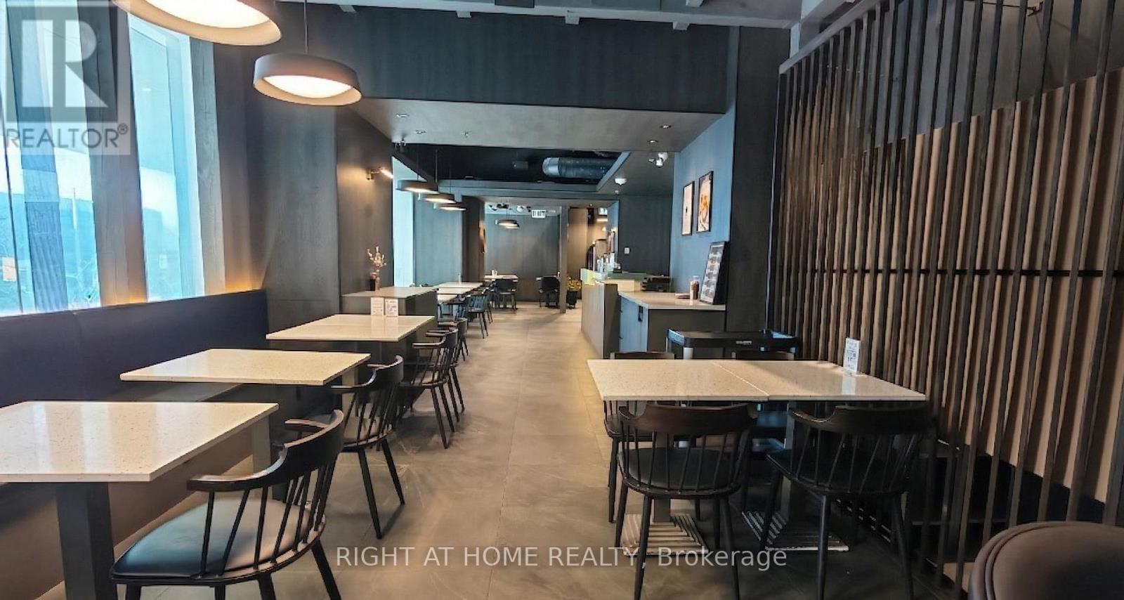 Upper - 6 Eglinton Avenue E, Toronto, Ontario  M4P 1A6 - Photo 3 - C13015464