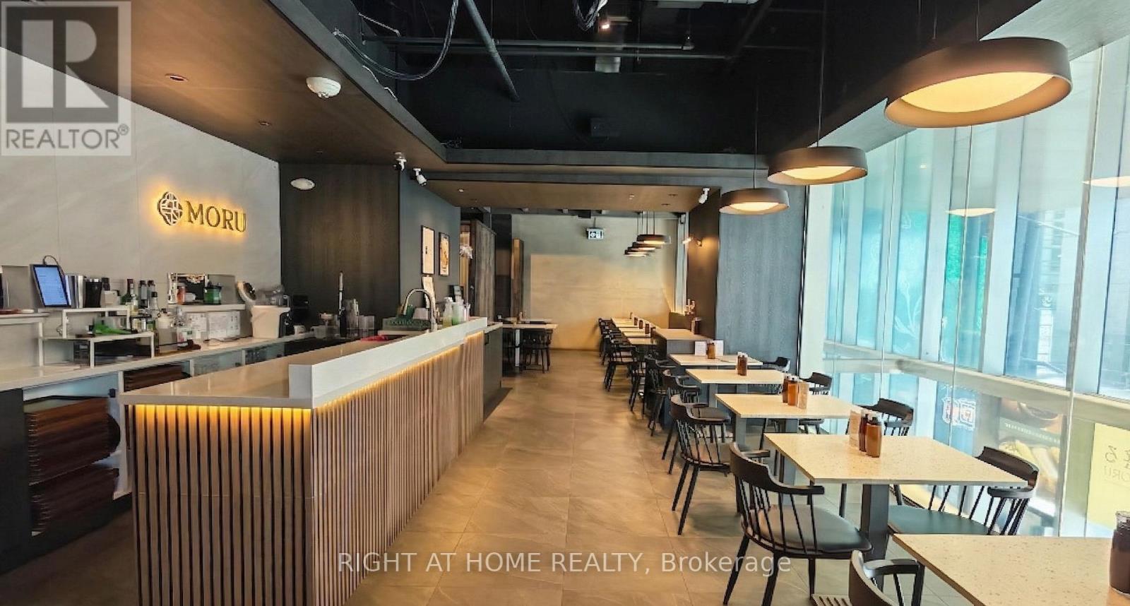 Upper - 6 Eglinton Avenue E, Toronto, Ontario  M4P 1A6 - Photo 4 - C13015464