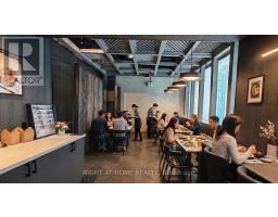 UPPER - 6 EGLINTON AVENUE E, Toronto, Ontario