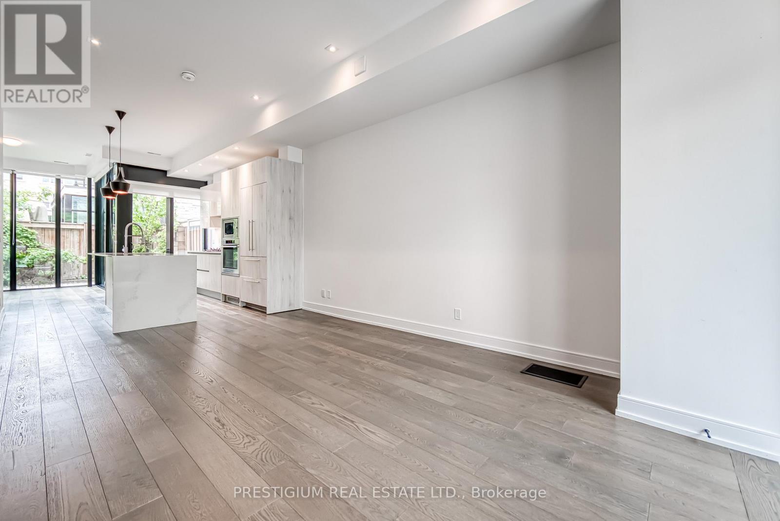 117 Roselawn Avenue, Toronto, Ontario  M4R 1E7 - Photo 10 - C13015488