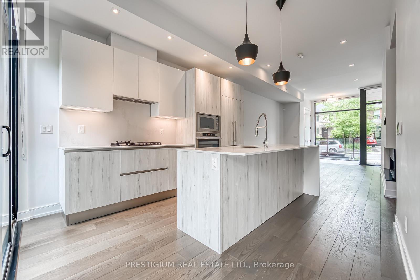 117 Roselawn Avenue, Toronto, Ontario  M4R 1E7 - Photo 13 - C13015488