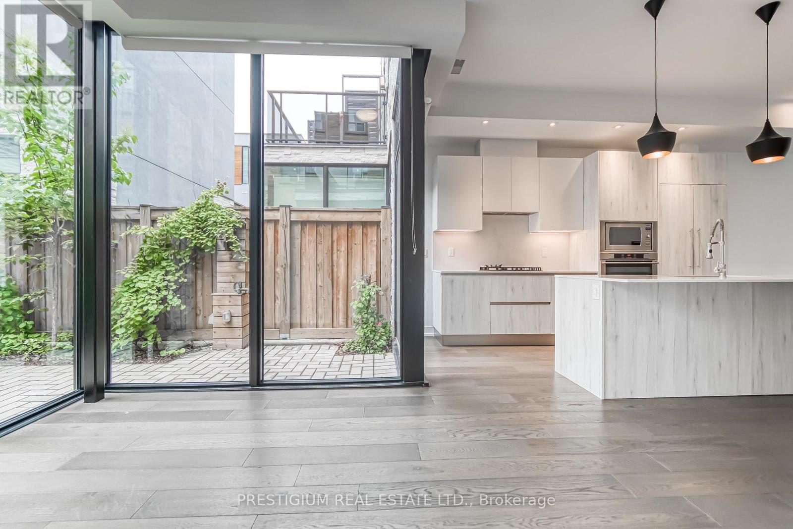 117 Roselawn Avenue, Toronto, Ontario  M4R 1E7 - Photo 16 - C13015488