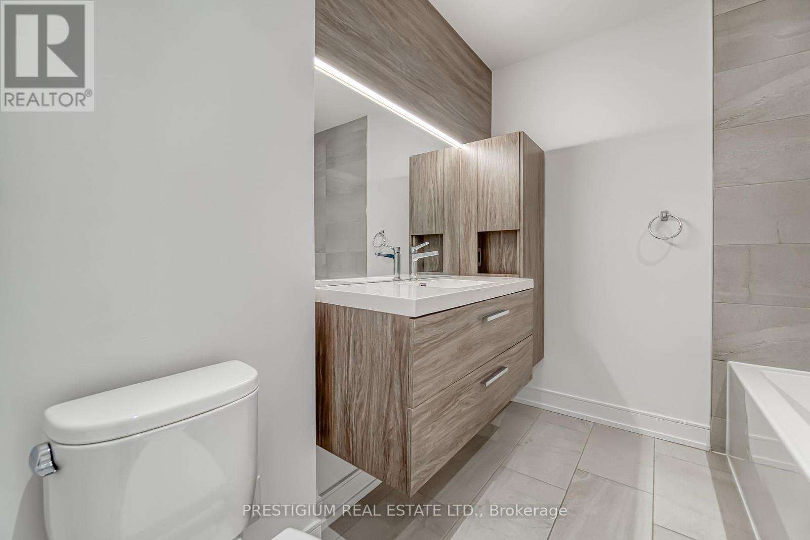 117 Roselawn Avenue, Toronto, Ontario  M4R 1E7 - Photo 24 - C13015488