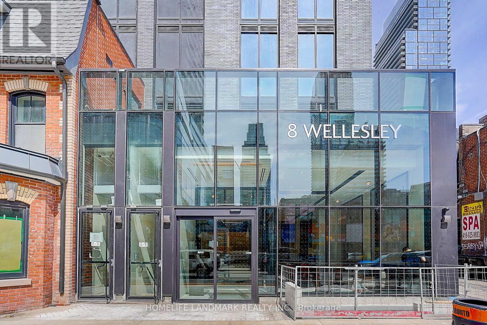 2701 - 8 Wellesley Street W, Toronto, Ontario  M4Y 0J5 - Photo 1 - C13015494