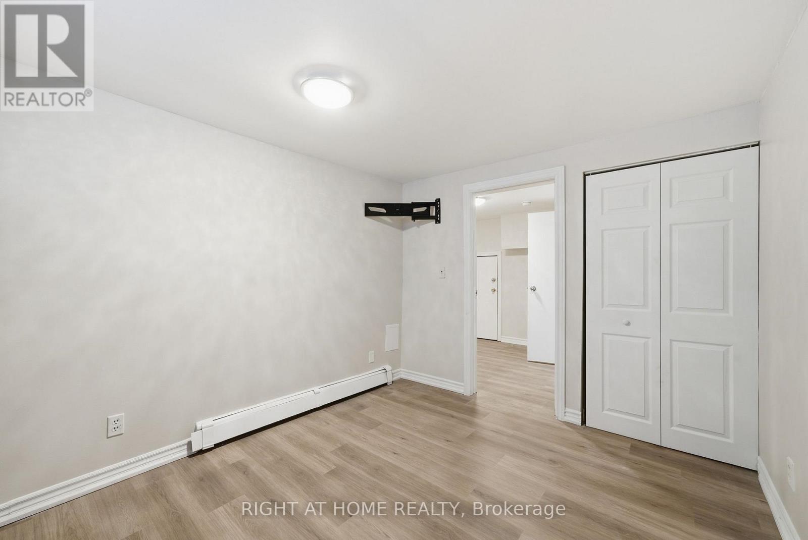 708 Carnegie Avenue, Oshawa (Centennial), Ontario  L1G 4R6 - Photo 28 - E13015510