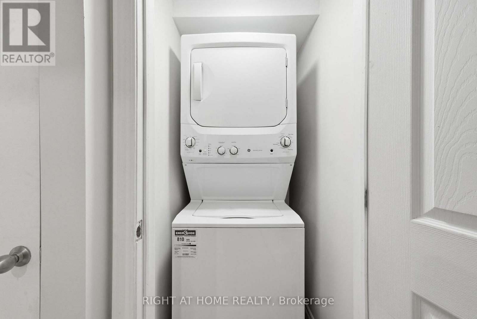 708 Carnegie Avenue, Oshawa (Centennial), Ontario  L1G 4R6 - Photo 32 - E13015510