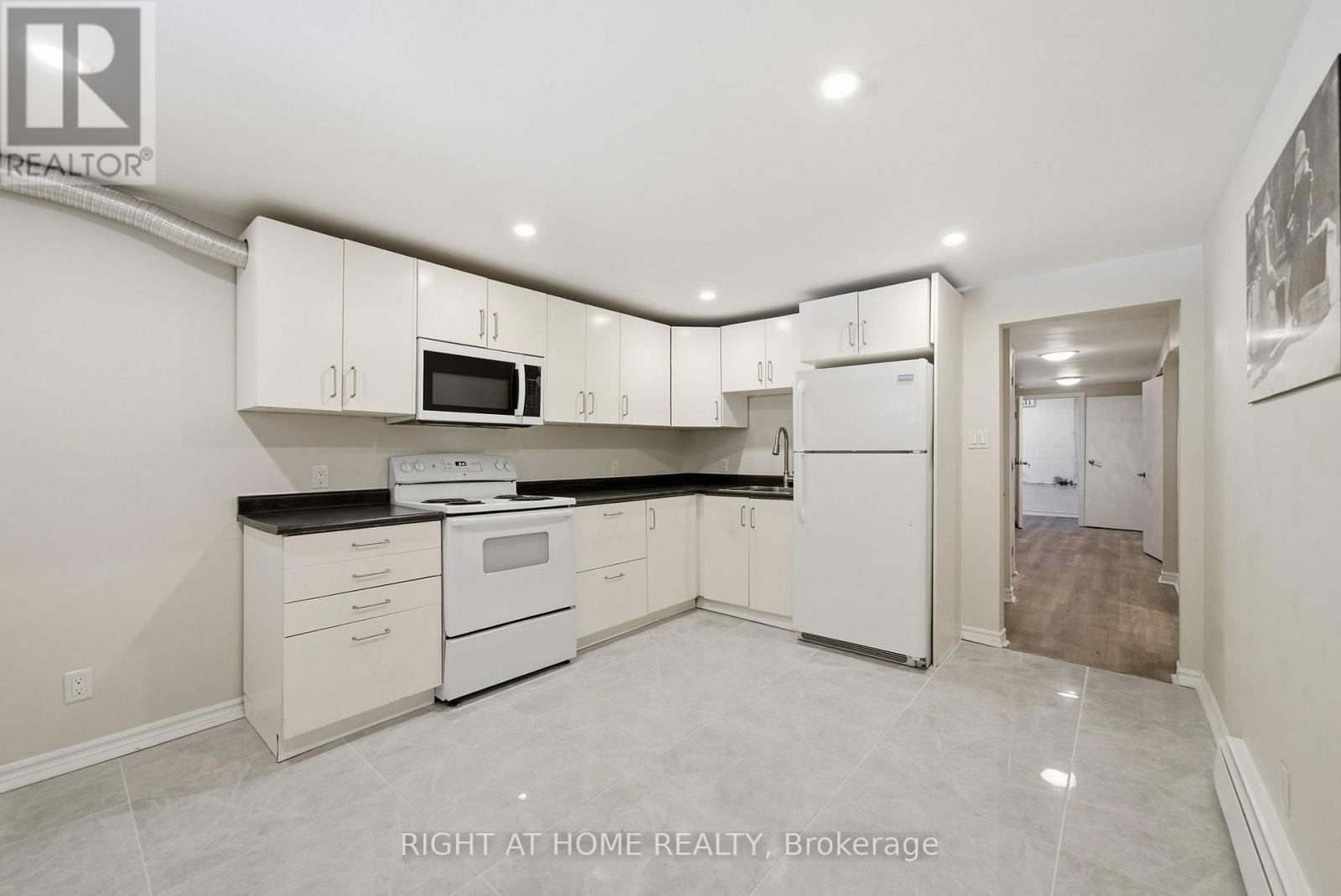 708 Carnegie Avenue, Oshawa (Centennial), Ontario  L1G 4R6 - Photo 40 - E13015510