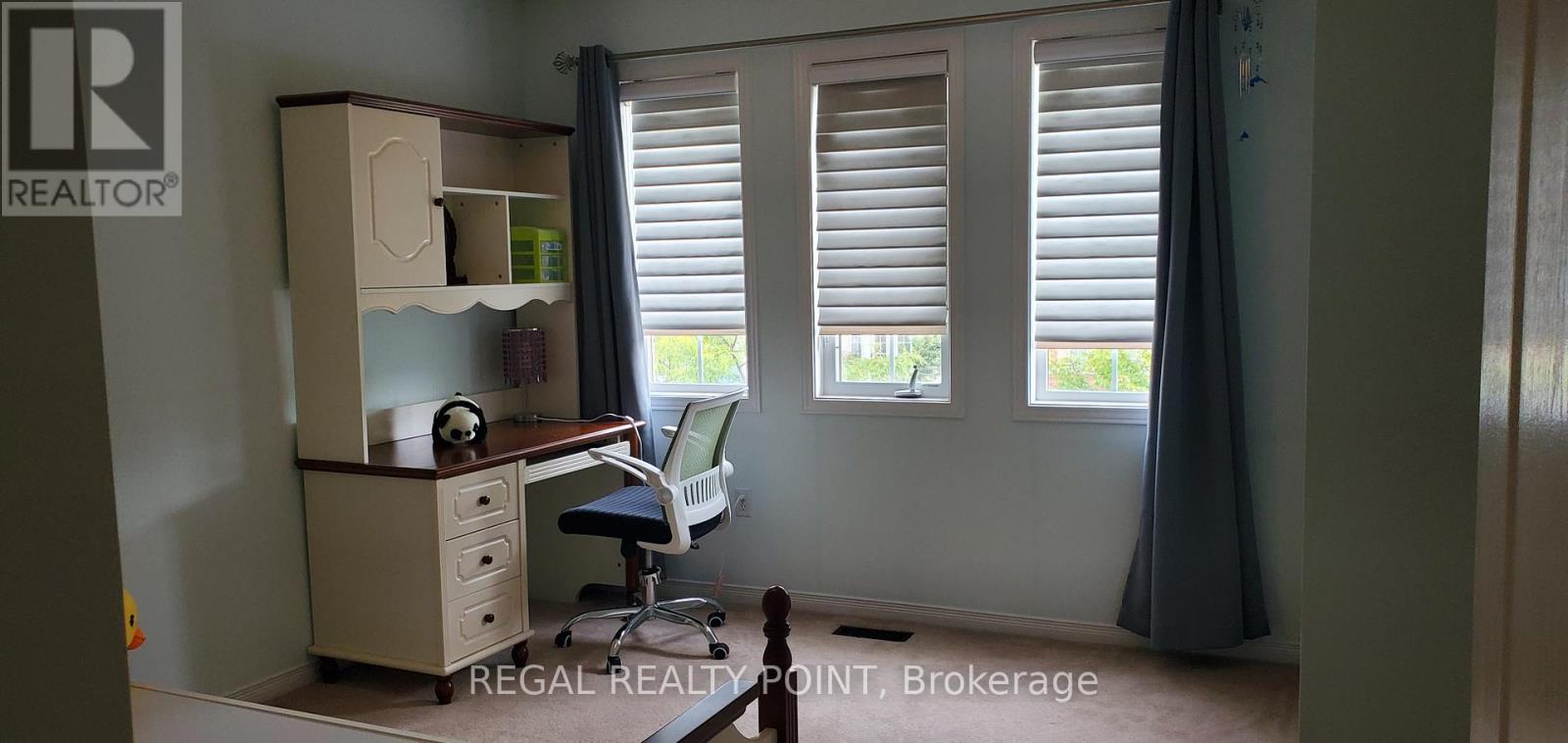 202 Red Maple Road, Richmond Hill, Ontario  L4B 4S8 - Photo 5 - N13015468