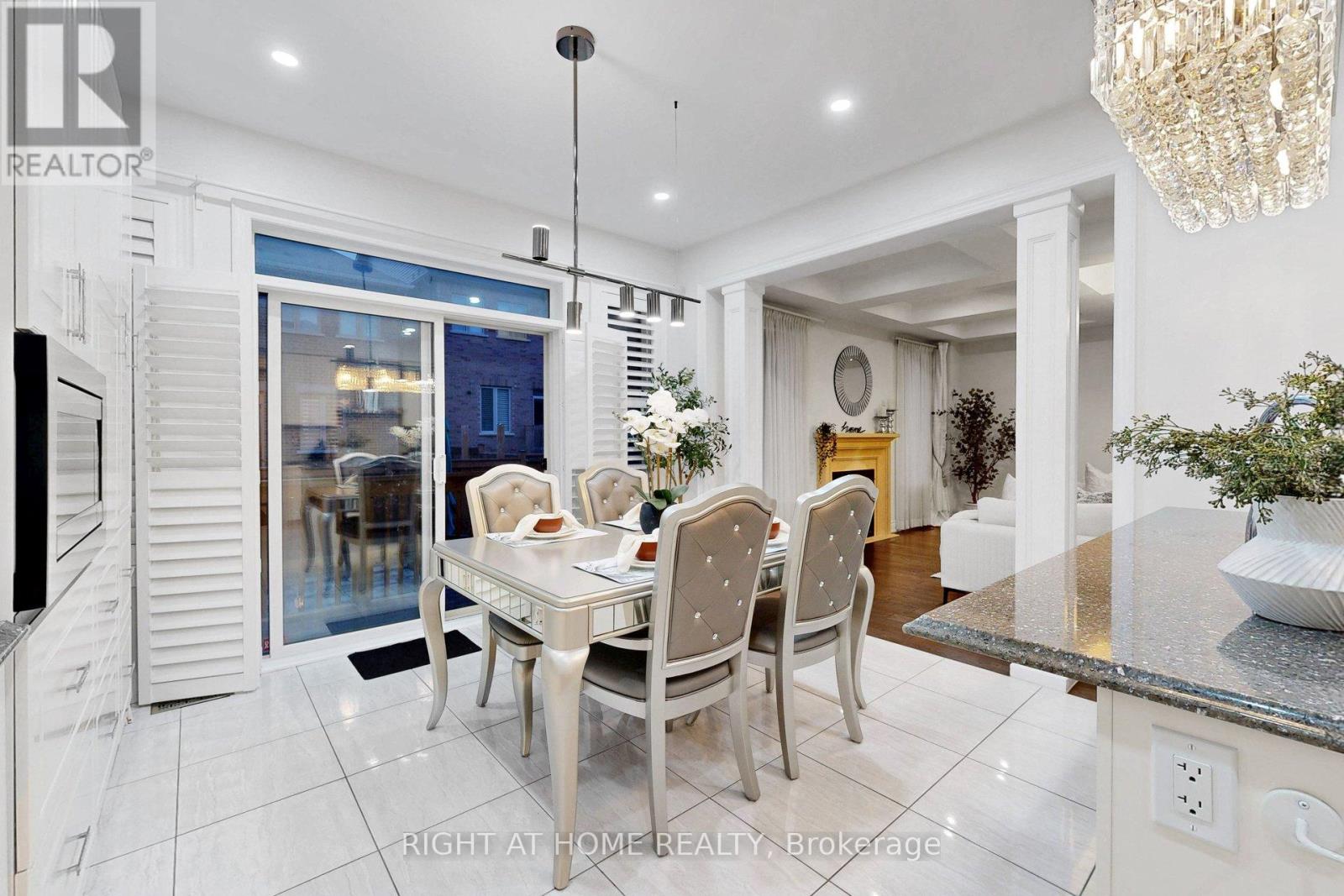 496 Mactier Drive, Vaughan (Kleinburg), Ontario  L4H 4T8 - Photo 12 - N13015476