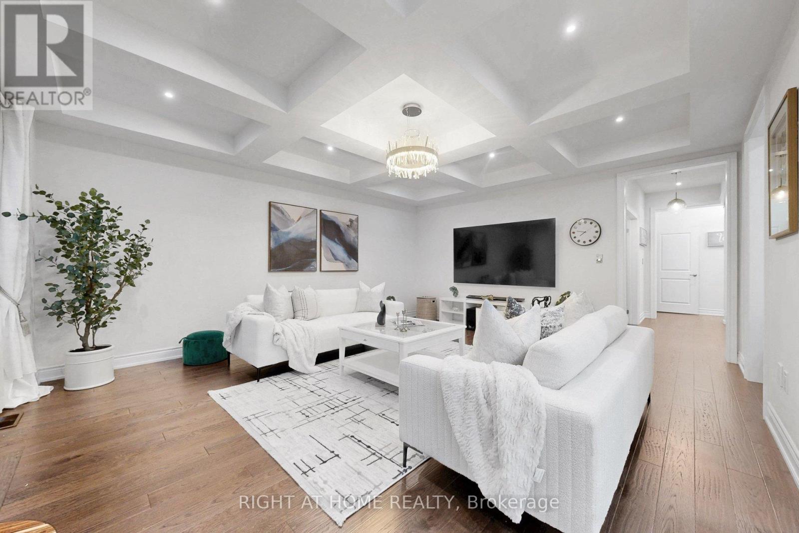 496 Mactier Drive, Vaughan (Kleinburg), Ontario  L4H 4T8 - Photo 19 - N13015476