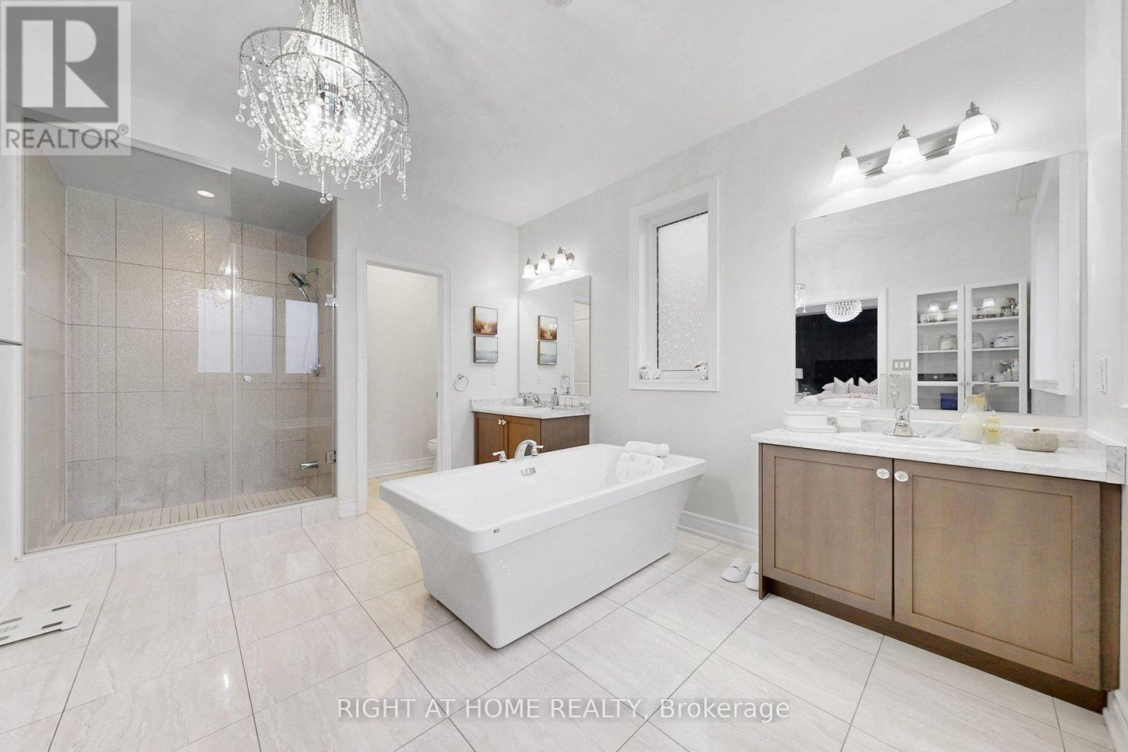 496 Mactier Drive, Vaughan (Kleinburg), Ontario  L4H 4T8 - Photo 32 - N13015476