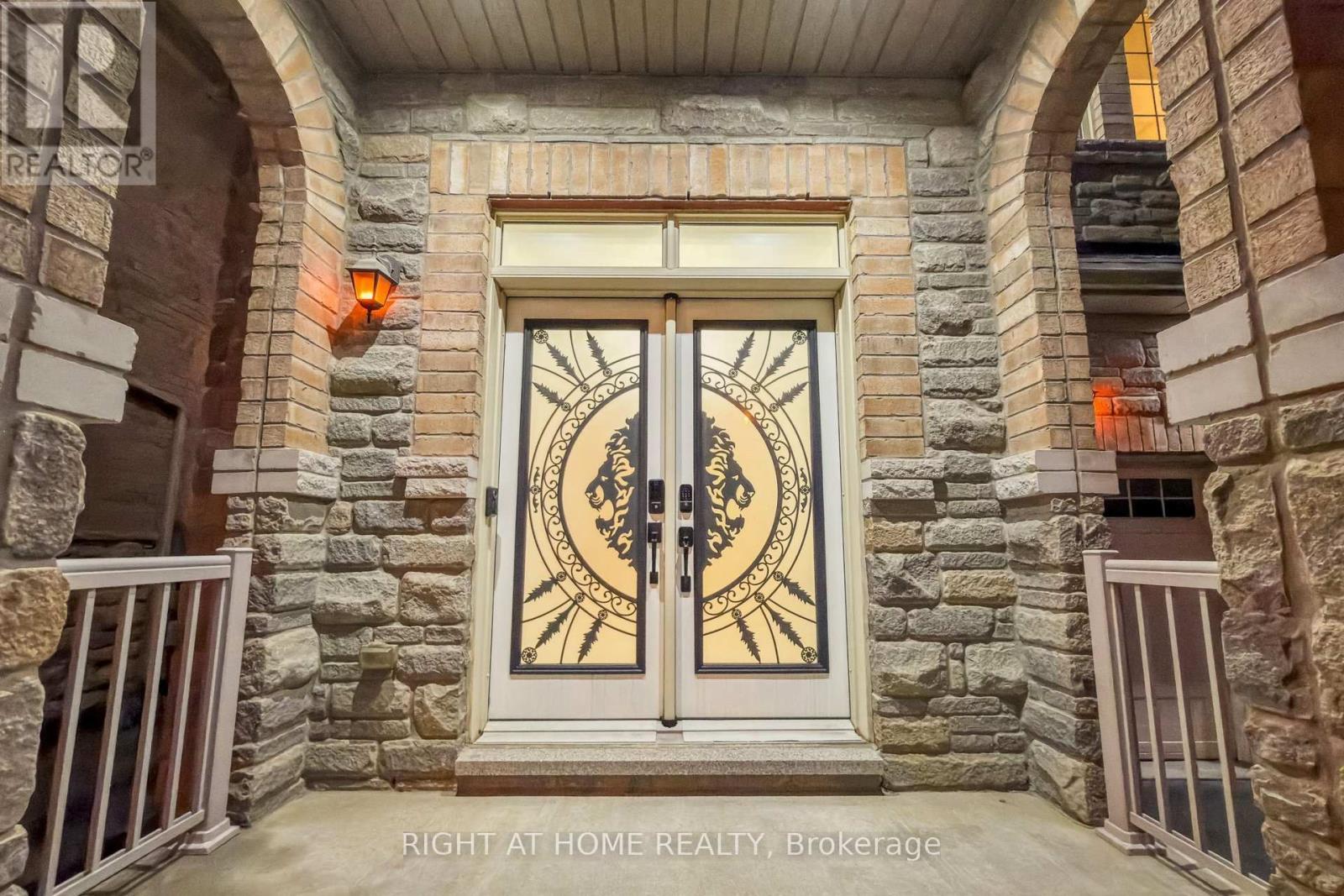 496 Mactier Drive, Vaughan (Kleinburg), Ontario  L4H 4T8 - Photo 4 - N13015476