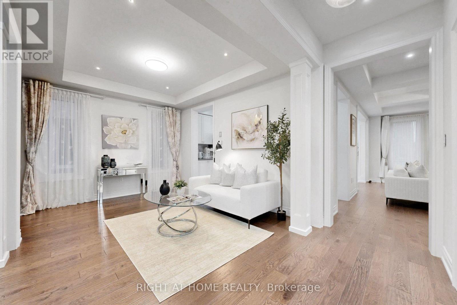 496 Mactier Drive, Vaughan (Kleinburg), Ontario  L4H 4T8 - Photo 7 - N13015476