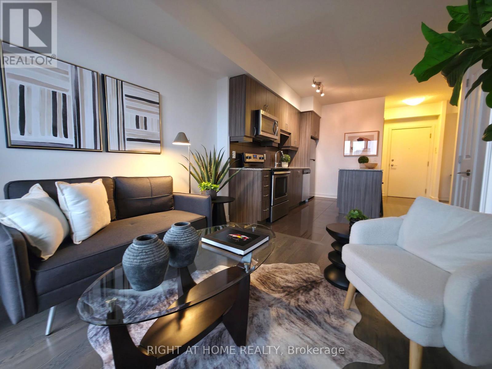 Ne616 - 9205 Yonge Street, Richmond Hill, Ontario  L4C 1V5 - Photo 2 - N13015490