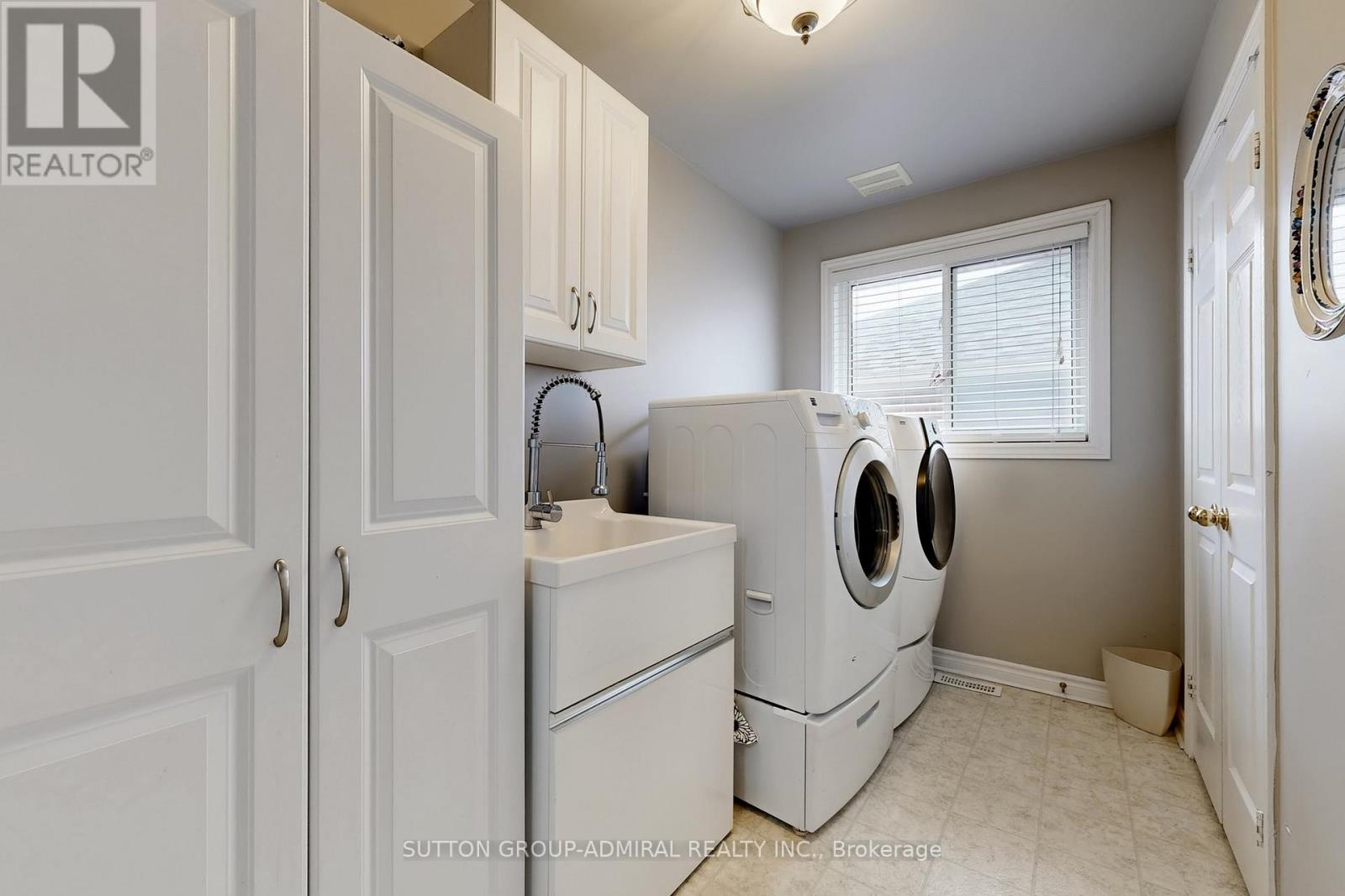 32 Stephanie Lane, Barrie (Painswick South), Ontario  L4N 0V1 - Photo 35 - S13015516