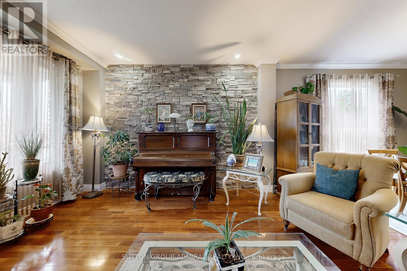 32 Stephanie Lane, Barrie (Painswick South), Ontario  L4N 0V1 - Photo 7 - S13015516