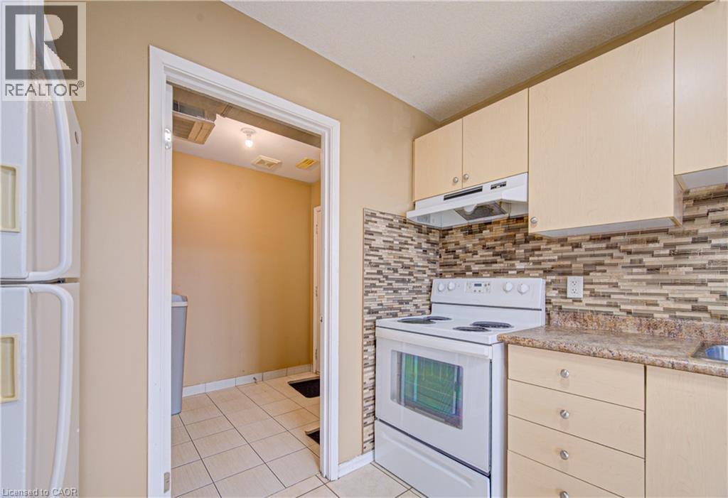12 Holborn Drive Unit# A8, Kitchener, Ontario  N2A 0A4 - Photo 17 - 40810515