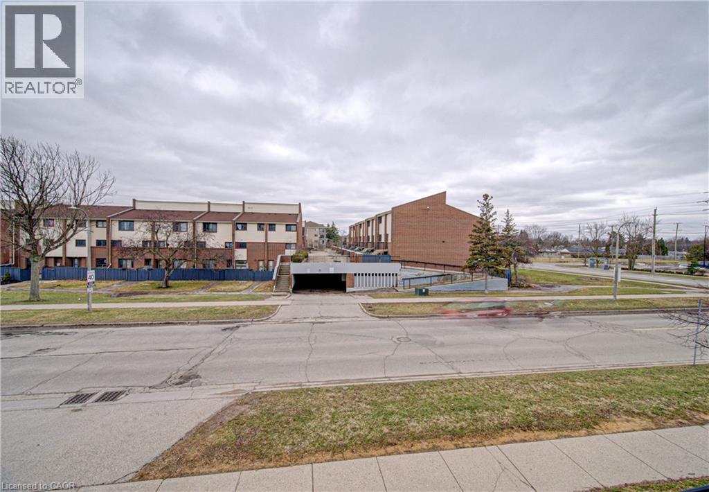 12 Holborn Drive Unit# A8, Kitchener, Ontario  N2A 0A4 - Photo 23 - 40810515