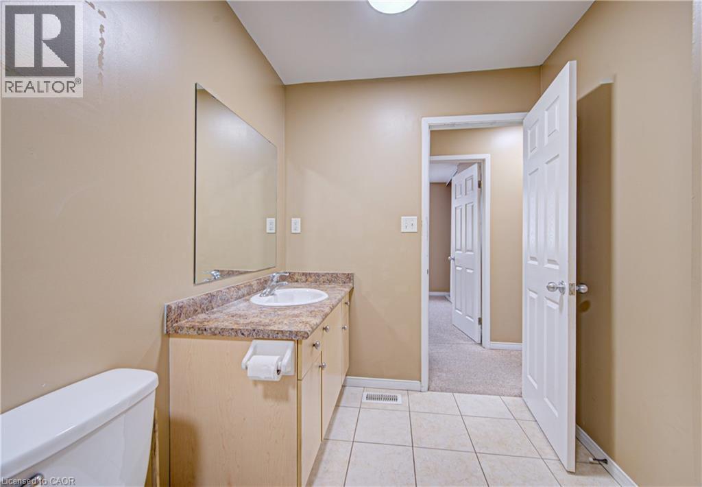 12 Holborn Drive Unit# A8, Kitchener, Ontario  N2A 0A4 - Photo 29 - 40810515