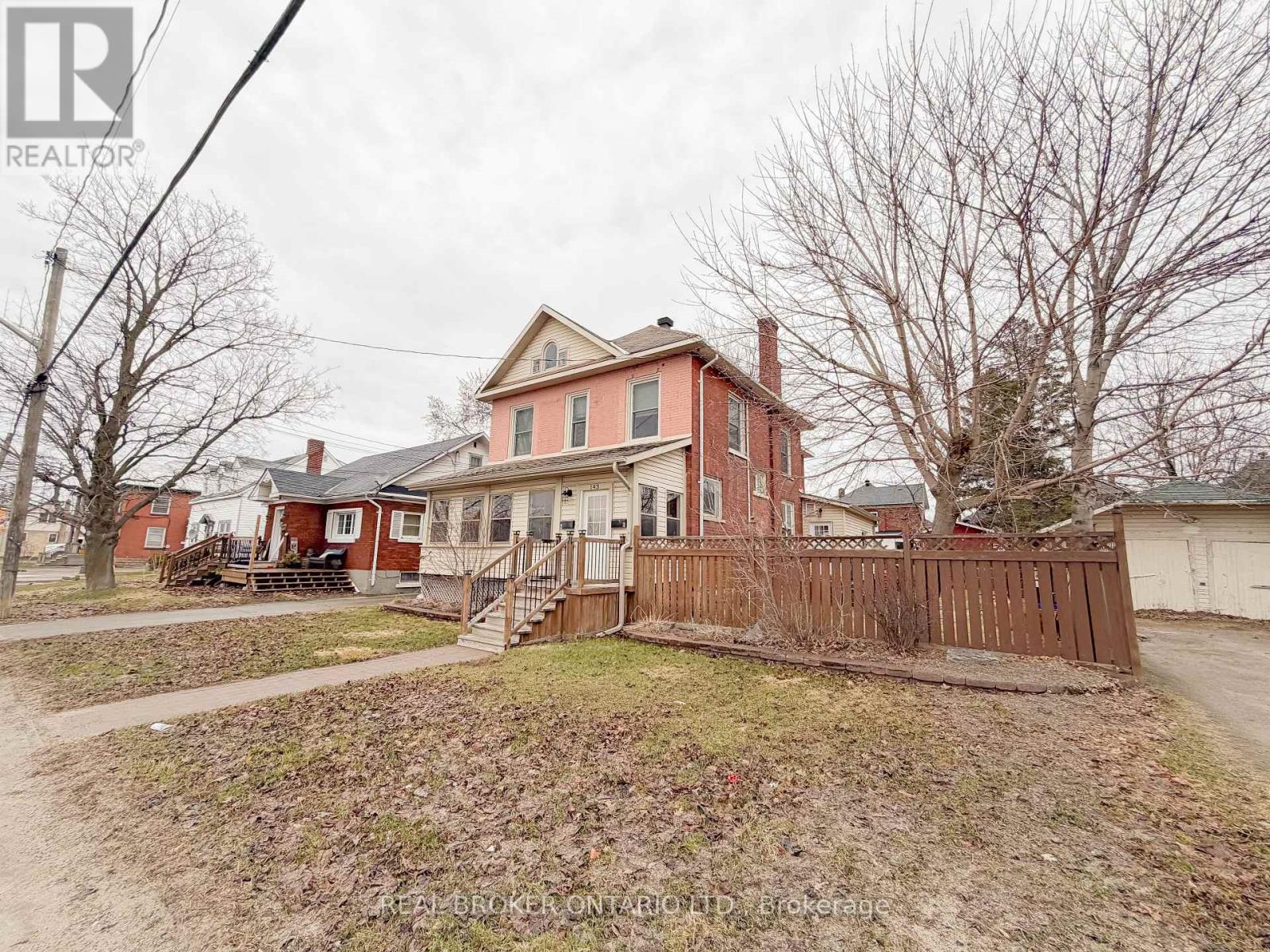 B - 143 Elmsley Street N, Smiths Falls, Ontario  K7A 2H6 - Photo 2 - X13015548